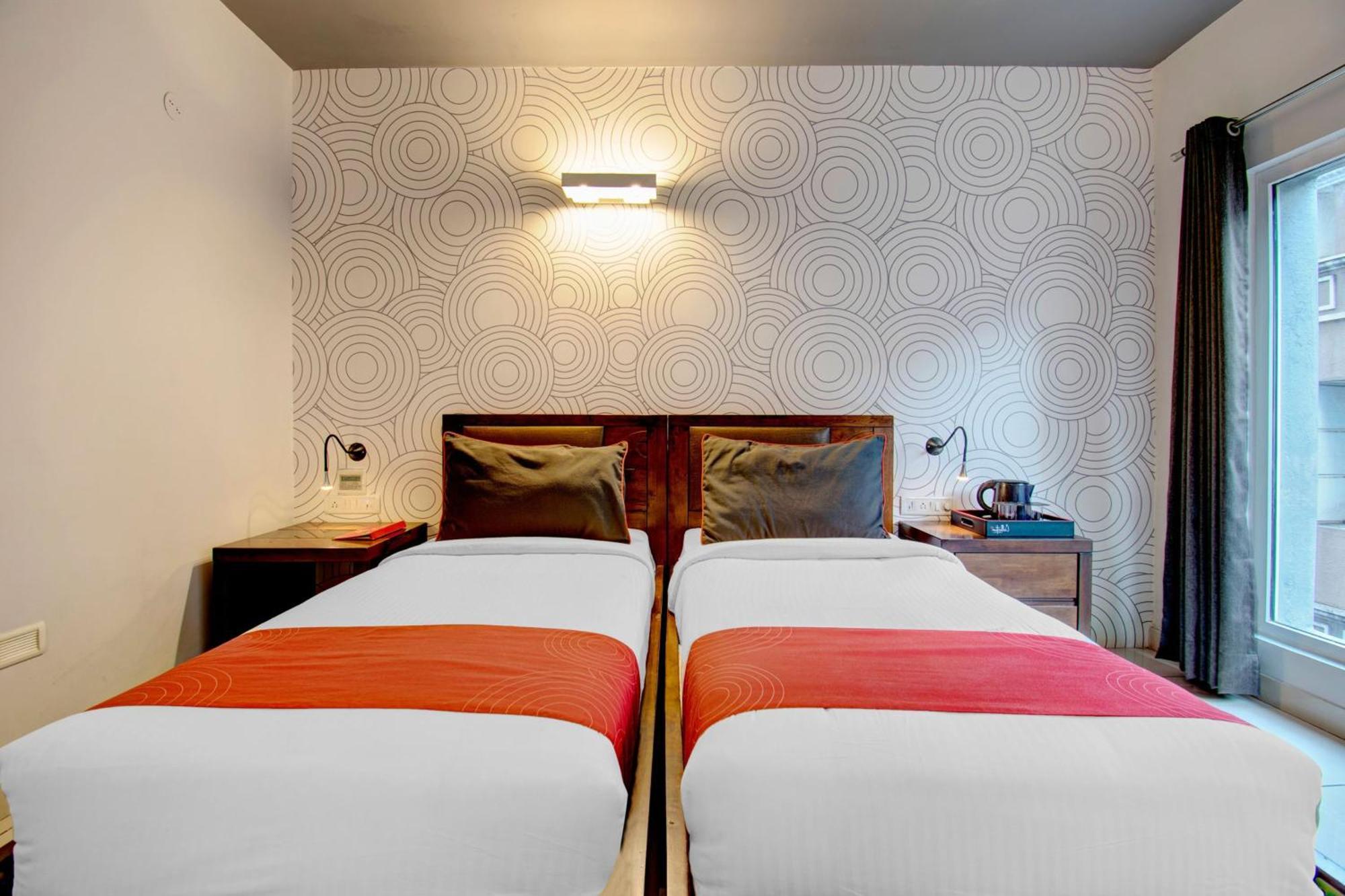 Super Townhouse Ulsoor Hotel Бангалор Екстериор снимка