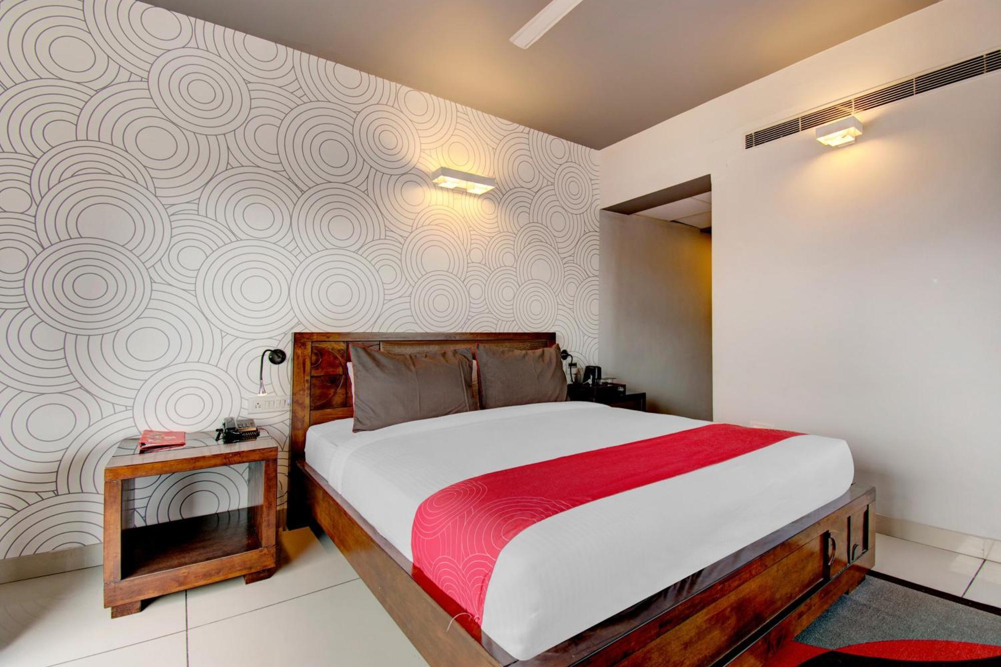 Super Townhouse Ulsoor Hotel Бангалор Екстериор снимка