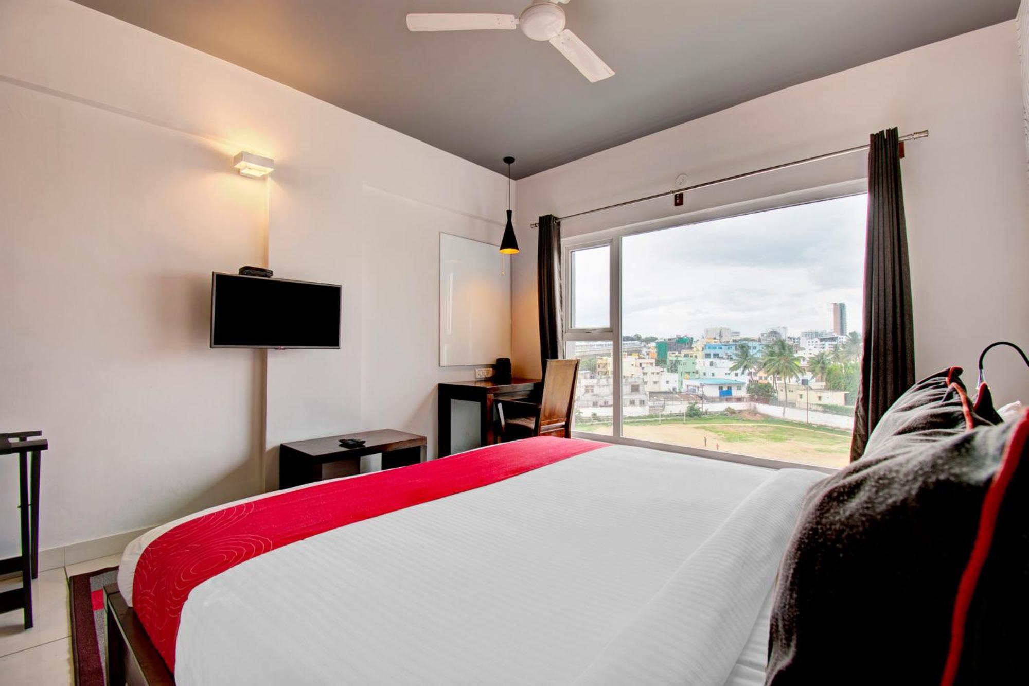Super Townhouse Ulsoor Hotel Бангалор Екстериор снимка