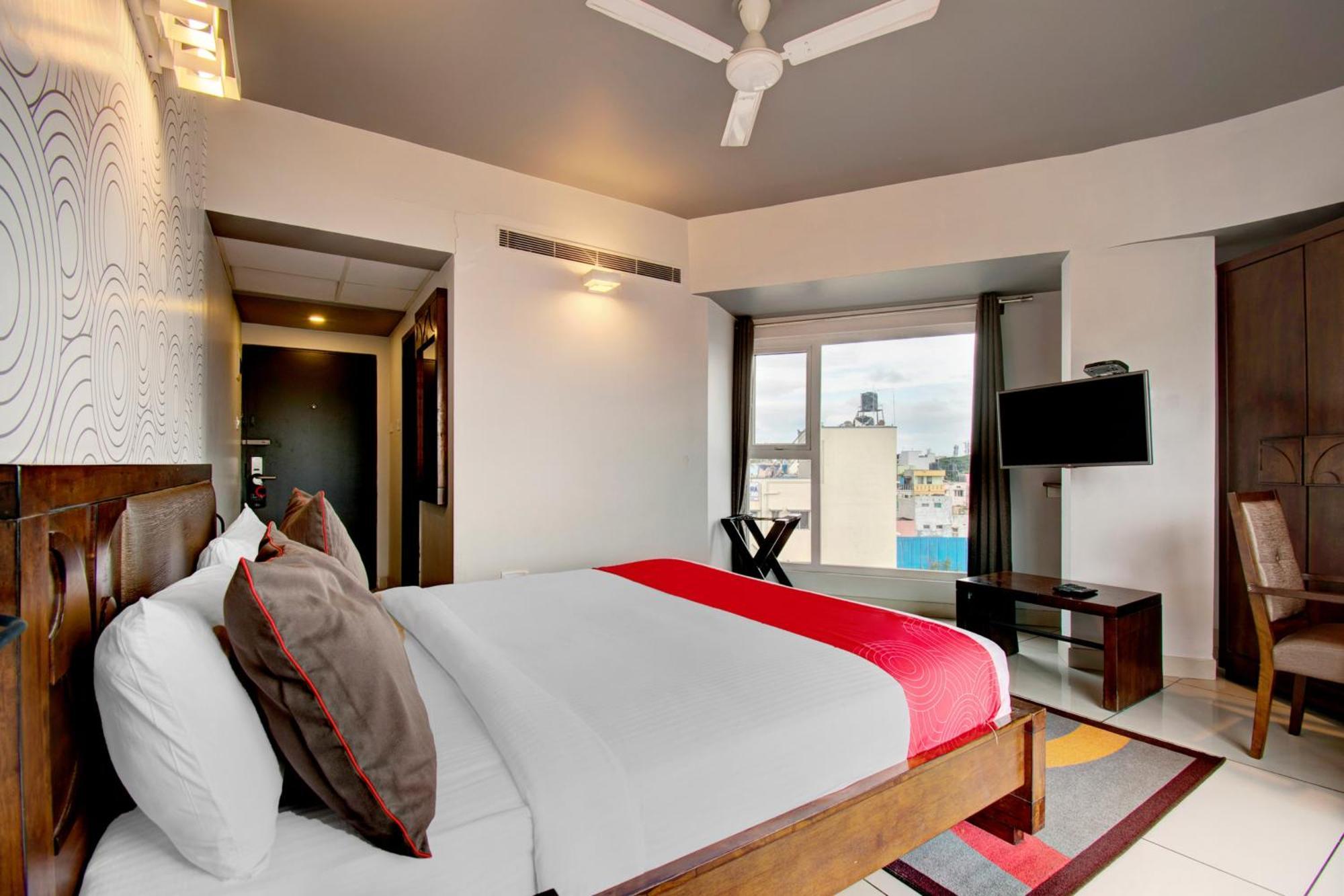 Super Townhouse Ulsoor Hotel Бангалор Екстериор снимка