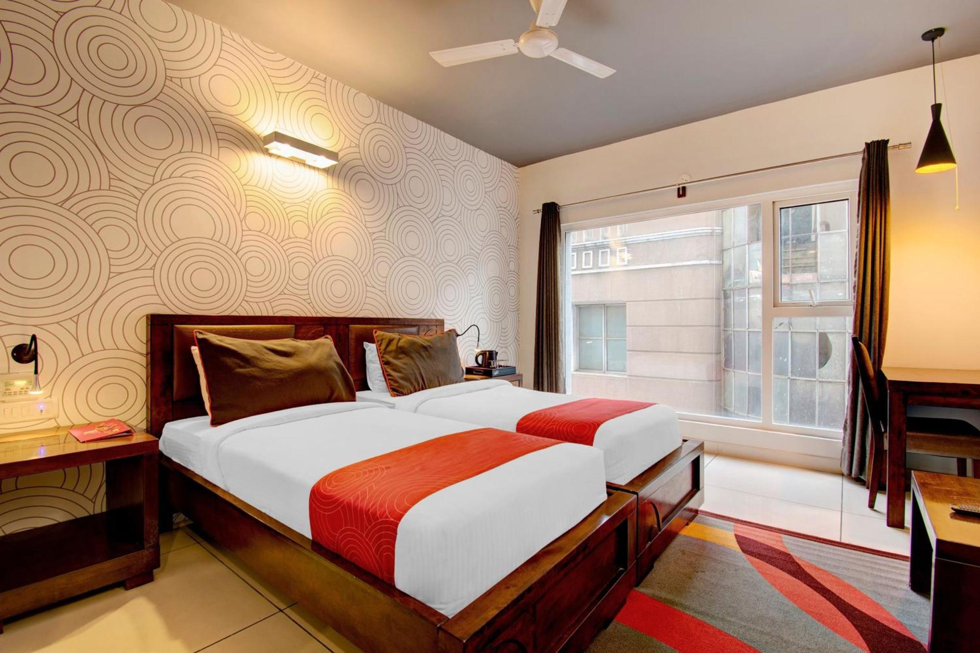 Super Townhouse Ulsoor Hotel Бангалор Екстериор снимка